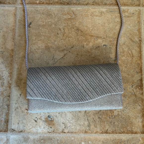 EVENING PURSE/CLUTCH (NWOT) - Picture 3 of 8